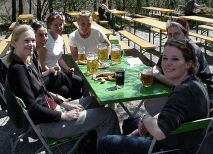 moderatoren im biergarten